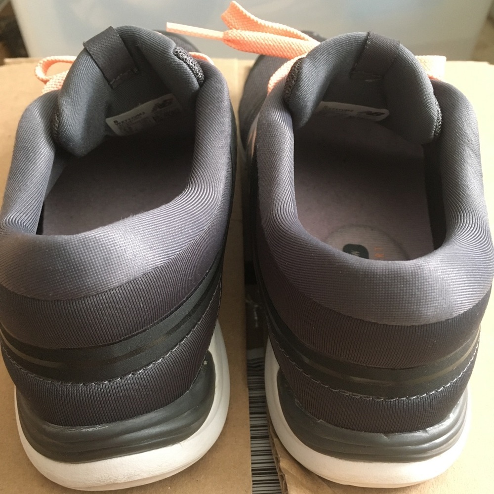 New Balance shoes - Picture 6 of 6